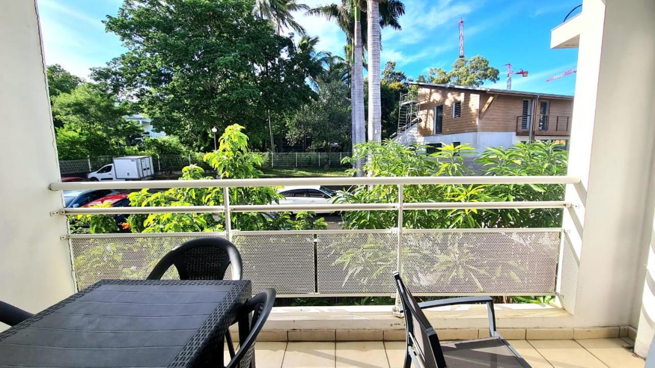 Studio Moderne, Centre-Ville, Au Calme, Parking Prive La Possession Exterior photo